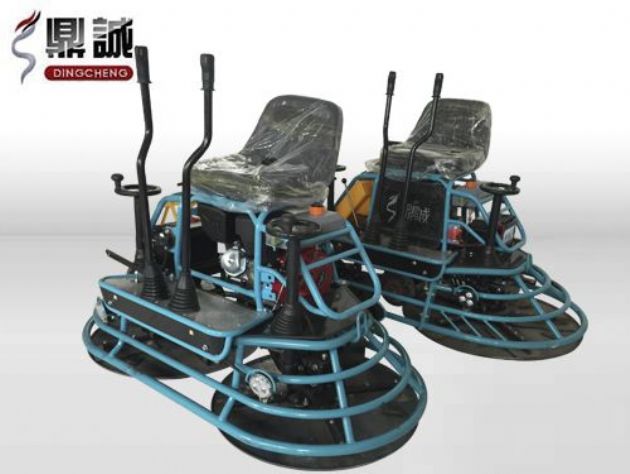 點(diǎn)擊查看詳細(xì)信息<br>標(biāo)題：雙盤(pán)駕駛式抹光機(jī) 閱讀次數(shù)：12147