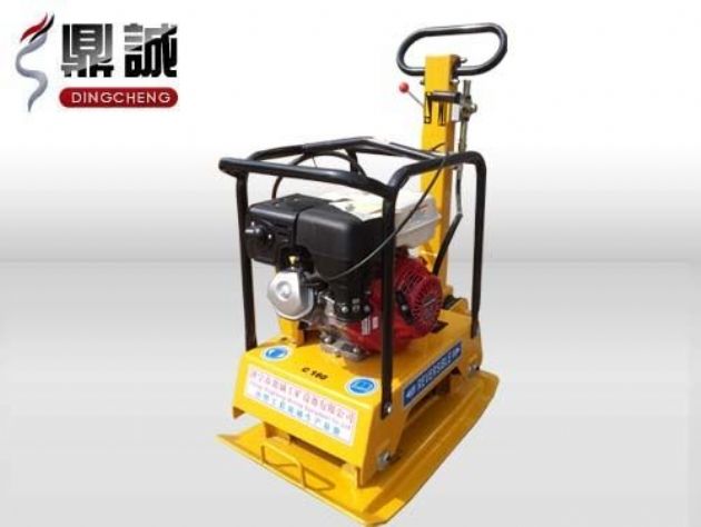 點(diǎn)擊查看詳細(xì)信息<br>標(biāo)題：雙向振動(dòng)平板夯 閱讀次數(shù)：12750