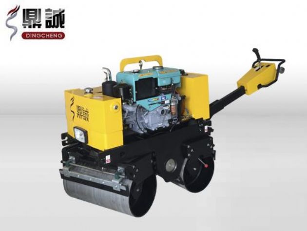 點(diǎn)擊查看詳細(xì)信息<br>標(biāo)題：DC-840-I全液壓手扶雙鋼輪壓路機(jī) 閱讀次數(shù)：14053